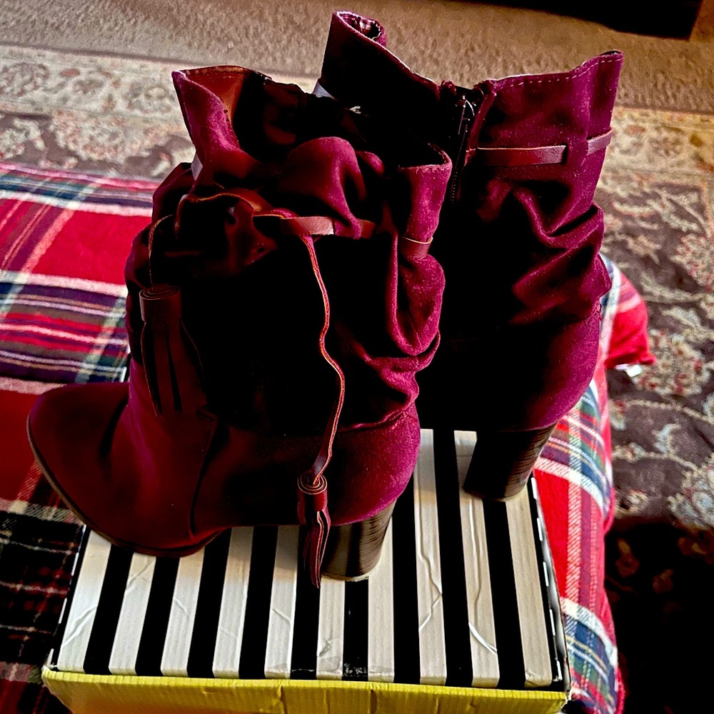 Ankle boot size 11